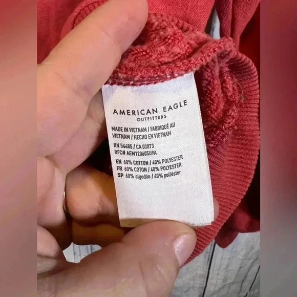 American Eagle Red Graphic Print Pullover M - Picture 3 of 5